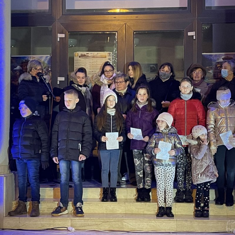 Betlehemi szárnyas oltárt nyitottunk 23